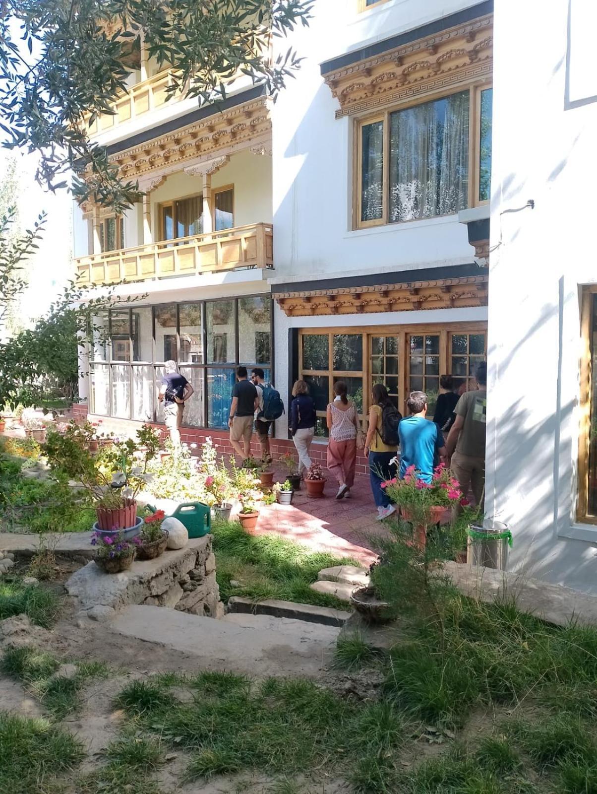 Rock Castle Residency Hotel Leh Exterior photo